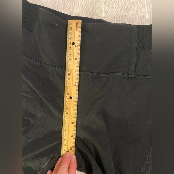 Black Athleta Aura heel tight - Picture 6 of 9